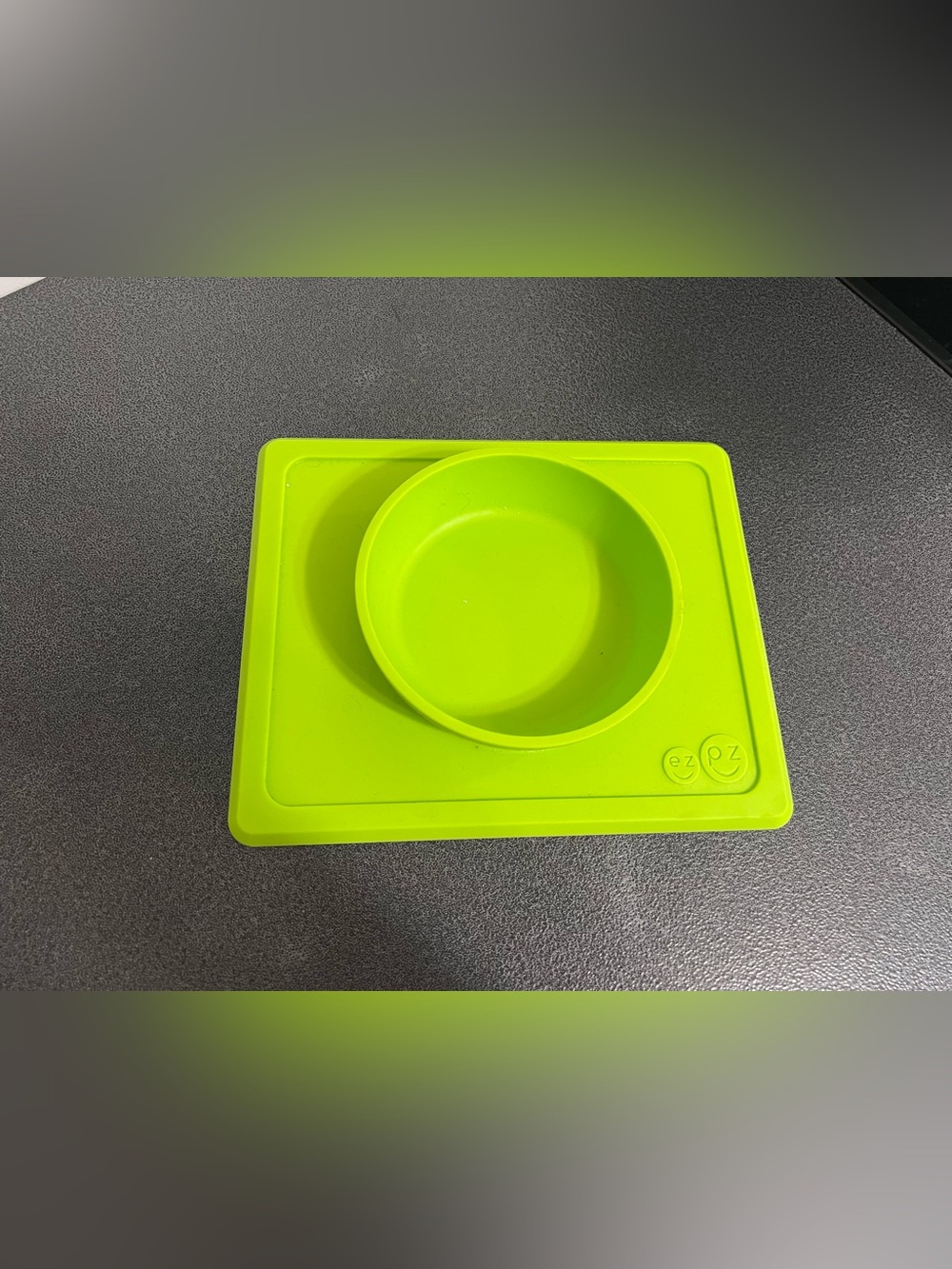 ezpz Mini Bowl Lime Green Silicone Suction Bowl